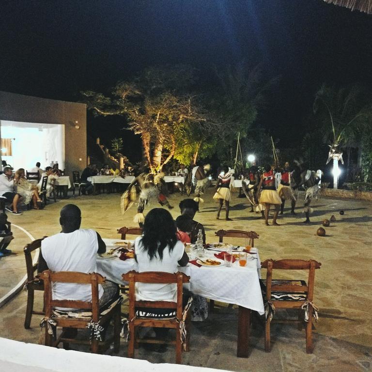 Malaika Beach Villas Малинди Екстериор снимка