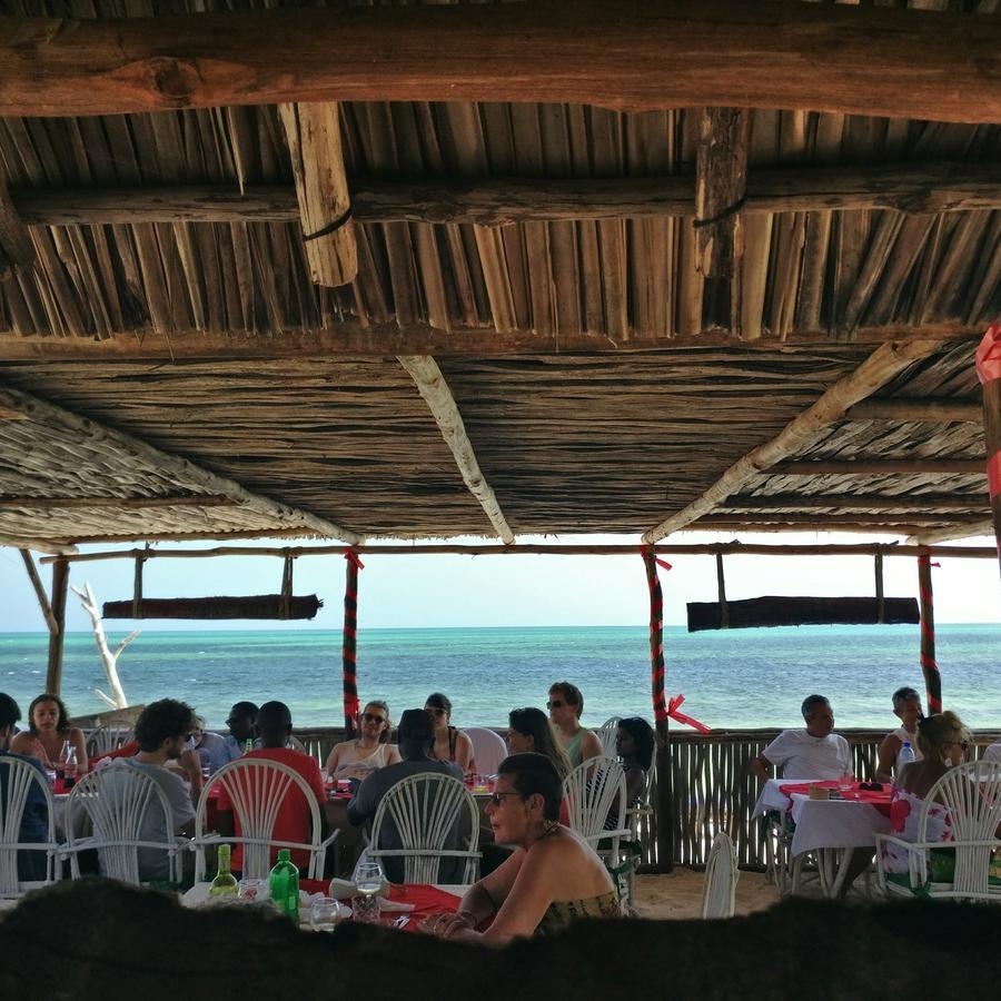 Malaika Beach Villas Малинди Екстериор снимка