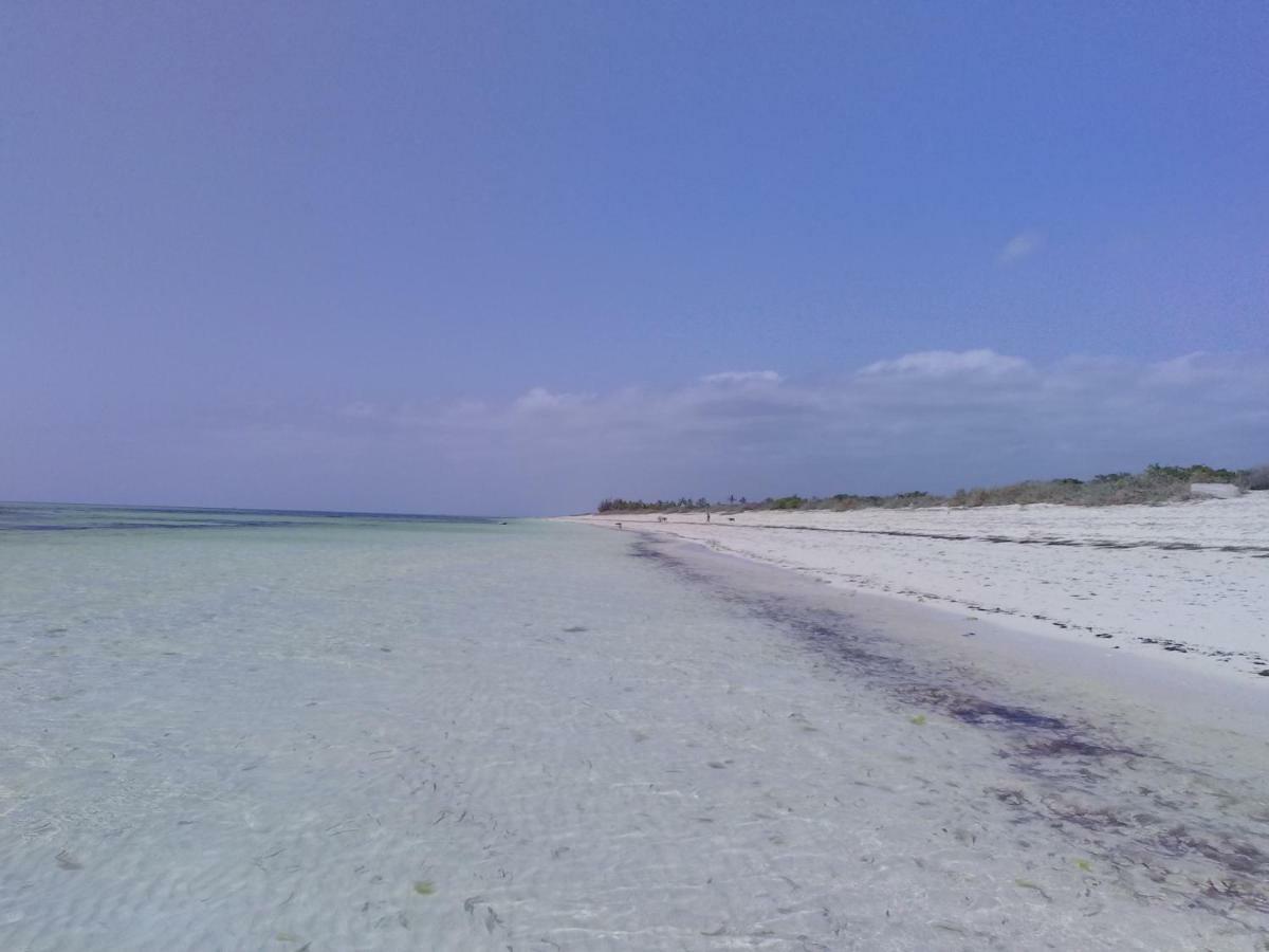 Malaika Beach Villas Малинди Екстериор снимка