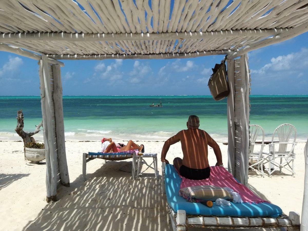 Malaika Beach Villas Малинди Екстериор снимка