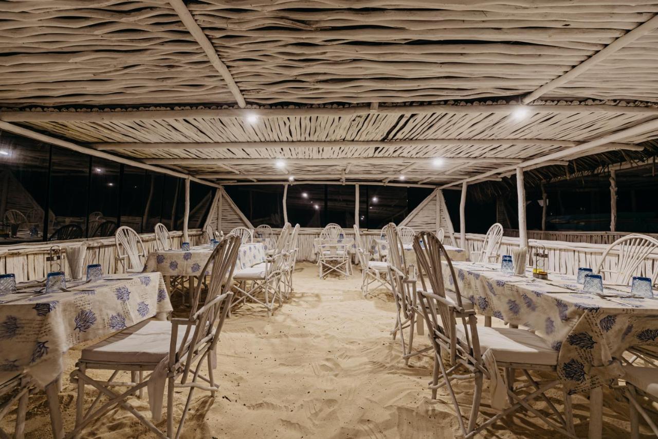 Malaika Beach Villas Малинди Екстериор снимка