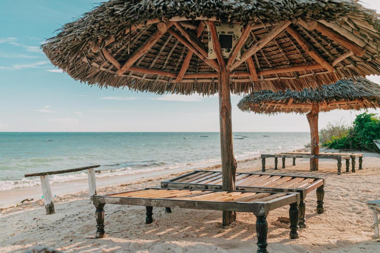 Malaika Beach Villas Малинди Екстериор снимка