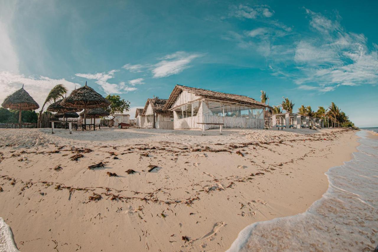 Malaika Beach Villas Малинди Екстериор снимка